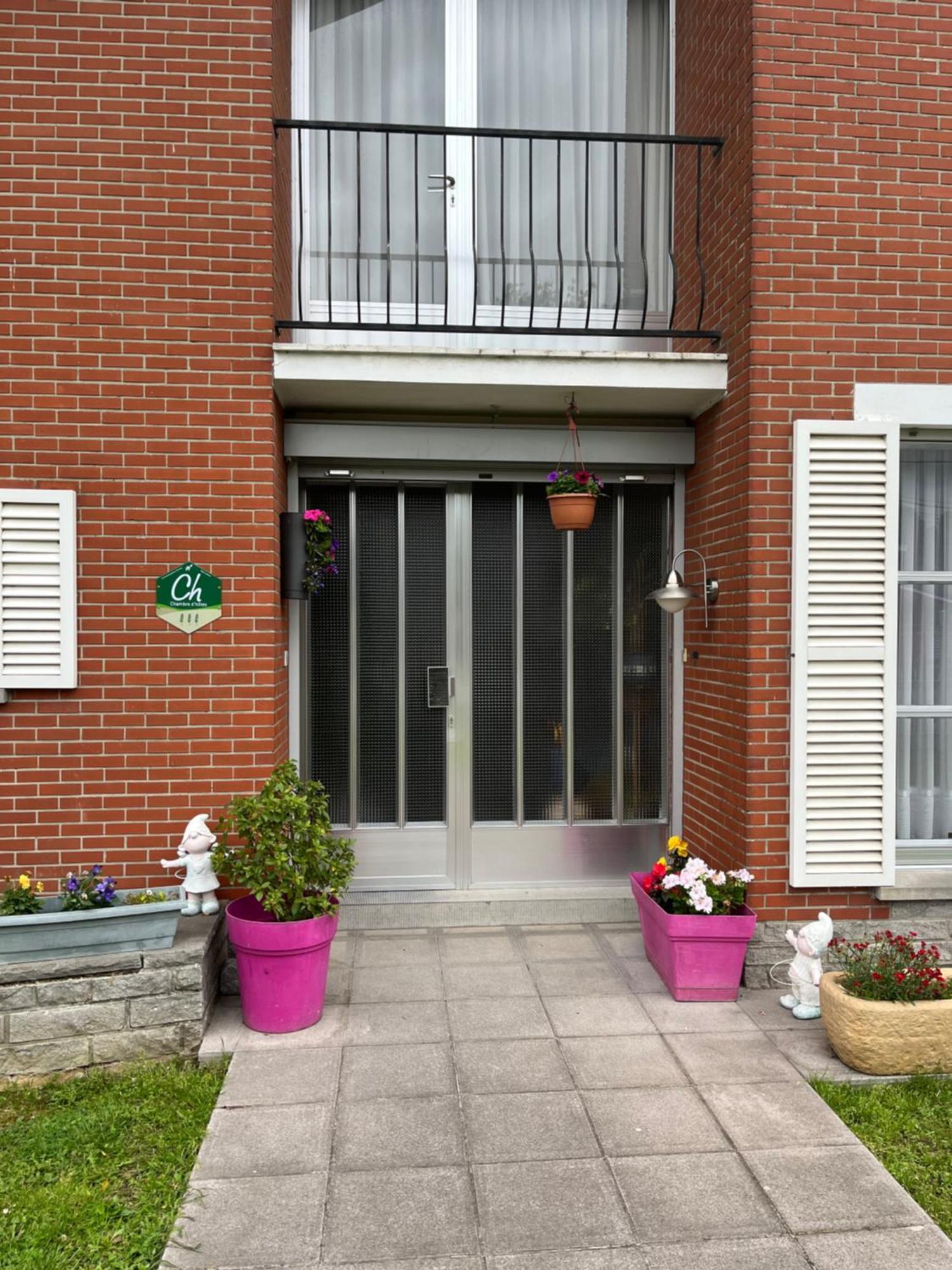 Lauralys Otel Mons Dış mekan fotoğraf